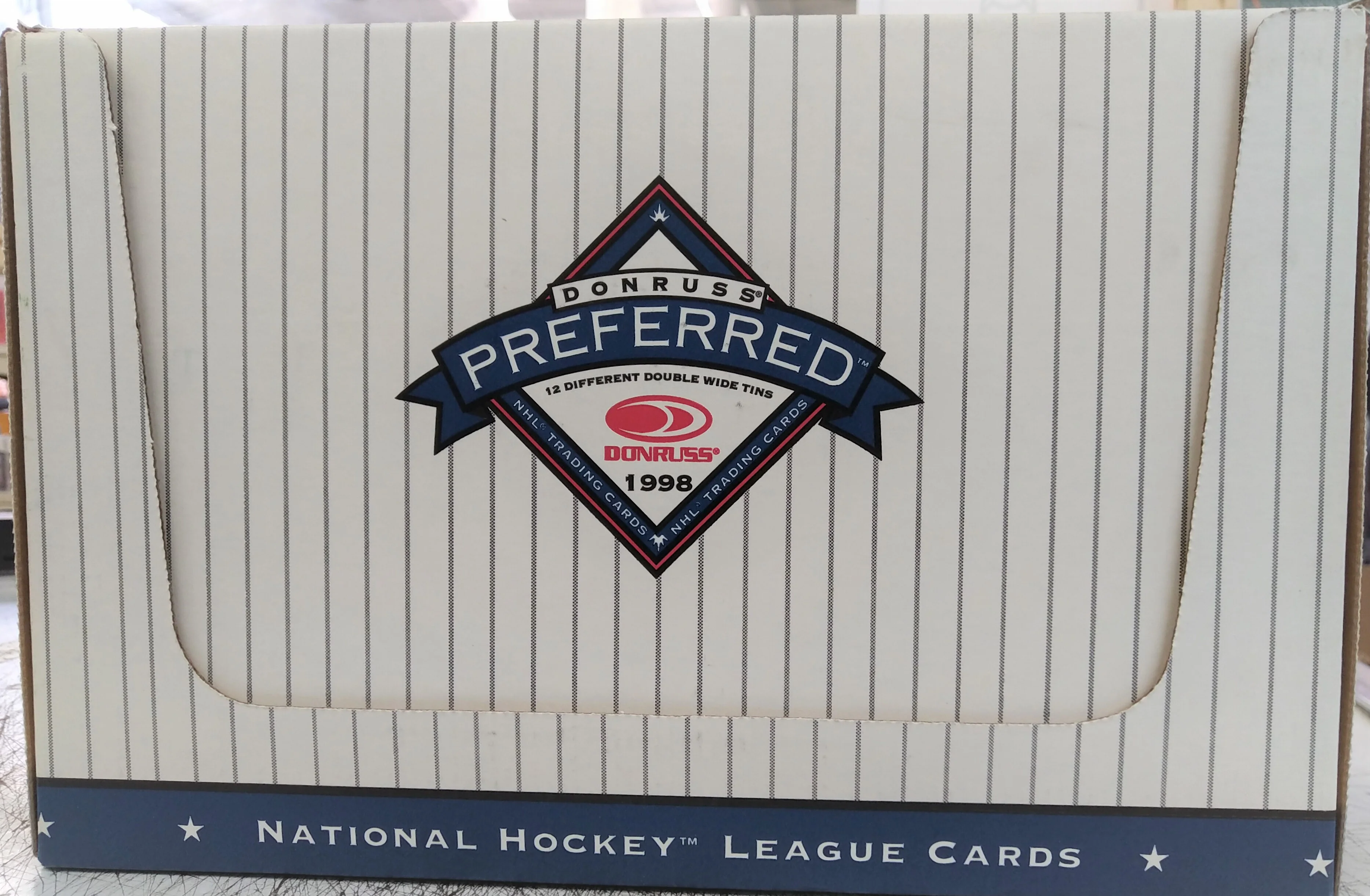 1997-98 Donruss  Preferred Precious Metals Hockey Tin Box (24 tins)