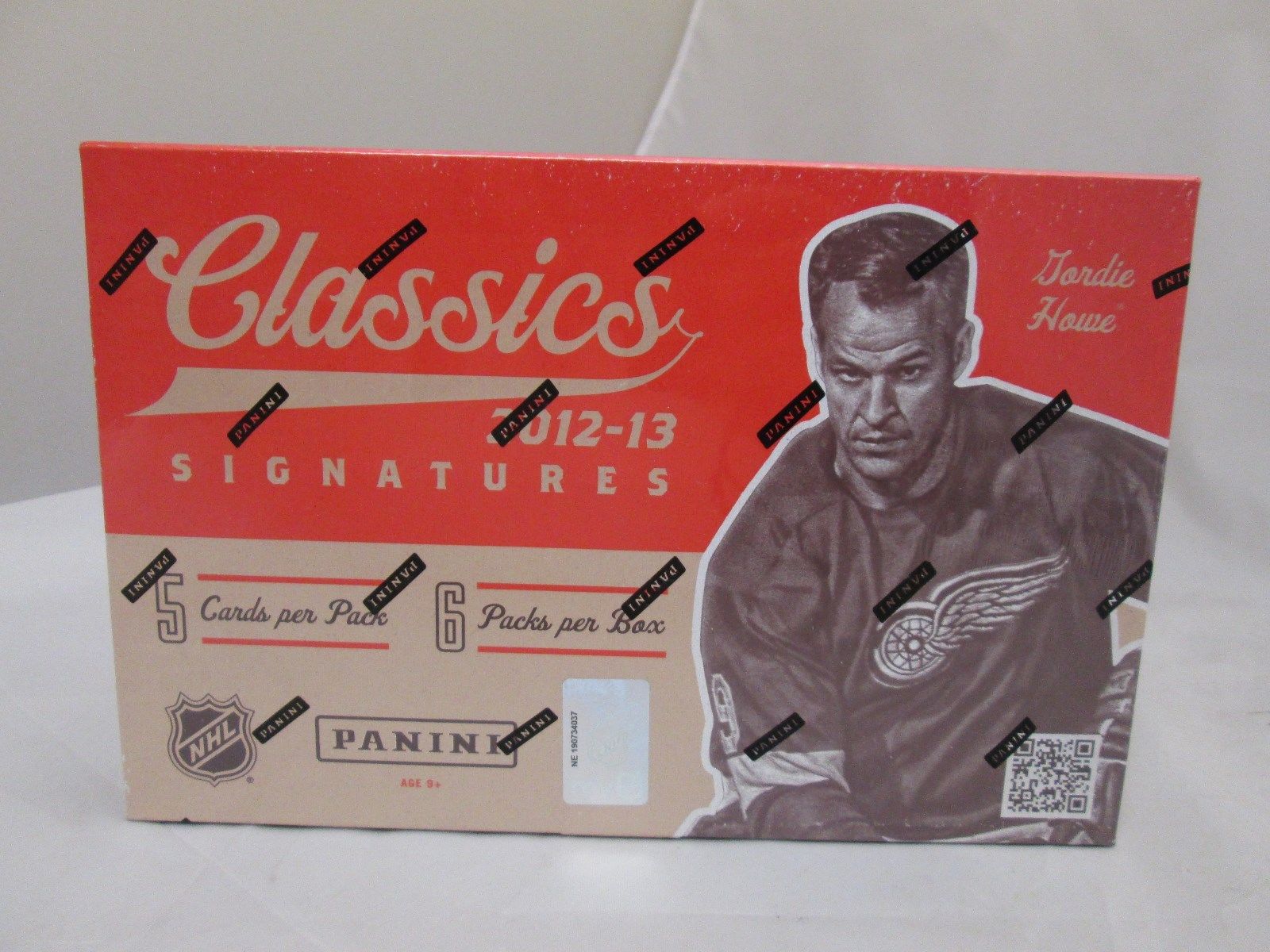 2012-13 Panini Classics Signatures Hockey Hobby Sealed box