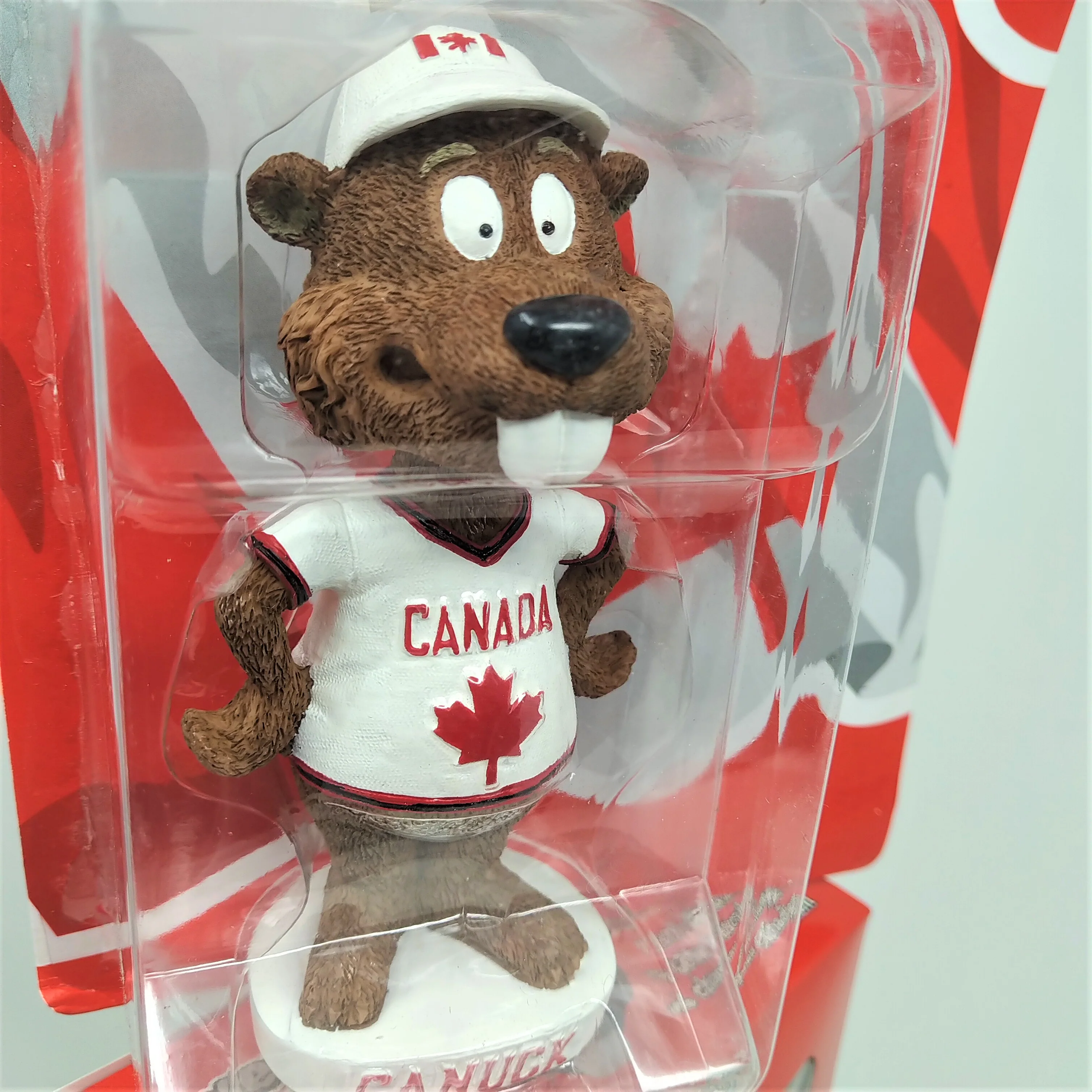 Canada Canuck Beaver Buddy Mini Bobblehead Doll & Canada Hat Set - Image 2