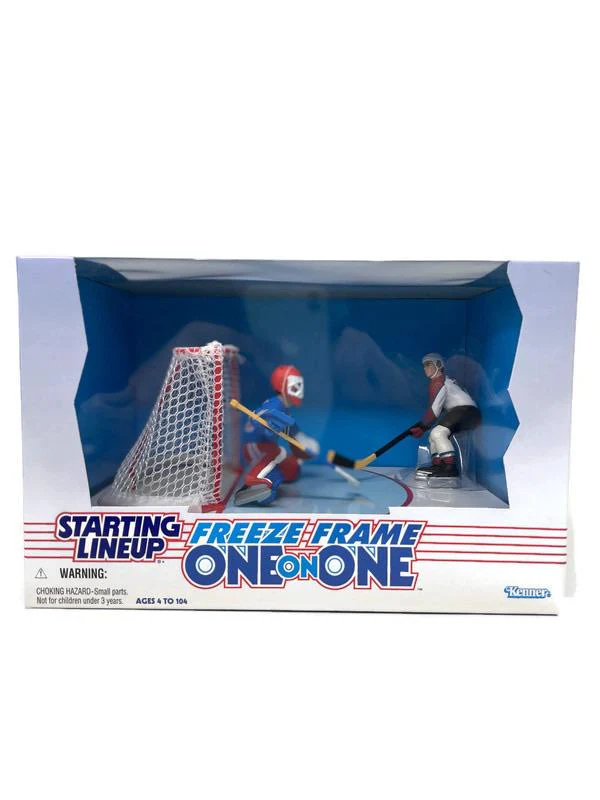 Kenner Starting Lineup Freeze Frame One on One Vintage Hockey Figurine (Mike Richter vs Joe Sakic)