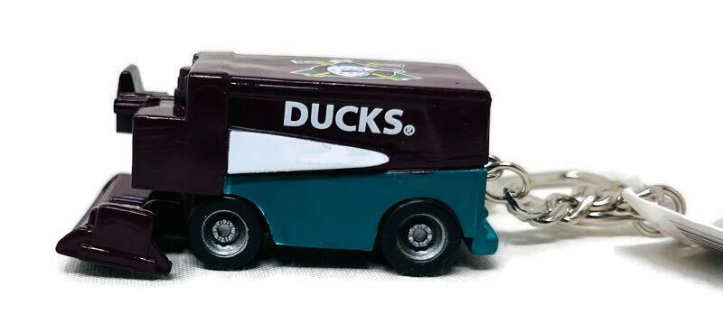 NHL Zamboni Keychain - Image 5